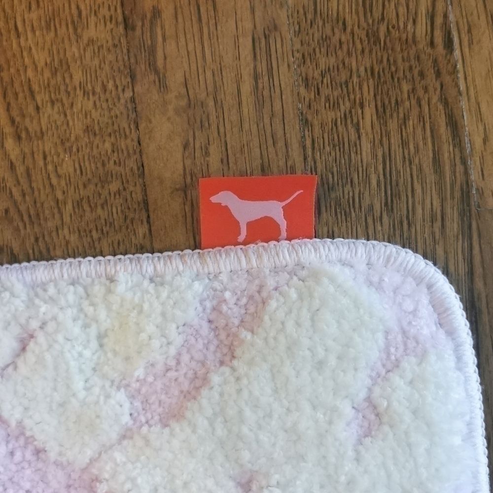 Victoria's Secret Pink 3 Piece Bathroom Set New - Picture 8 of 9